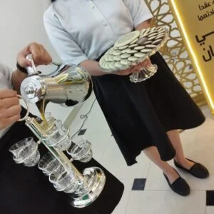 عاملات ضيافه